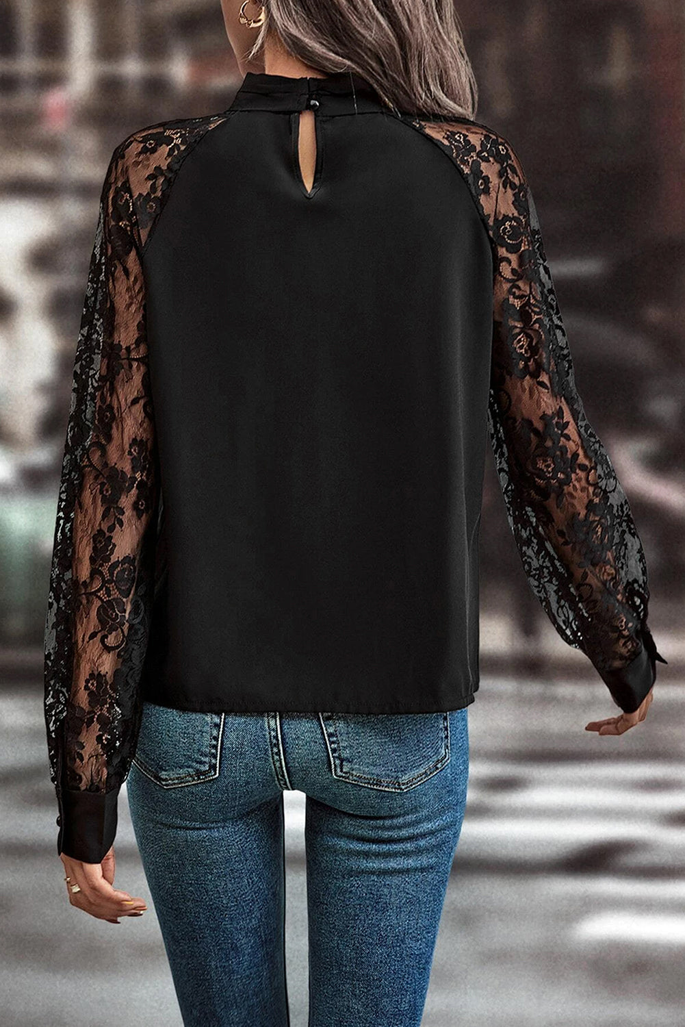 Blusa Donna Nera con Scollo Keyhole Pizzo e Maniche Raglan