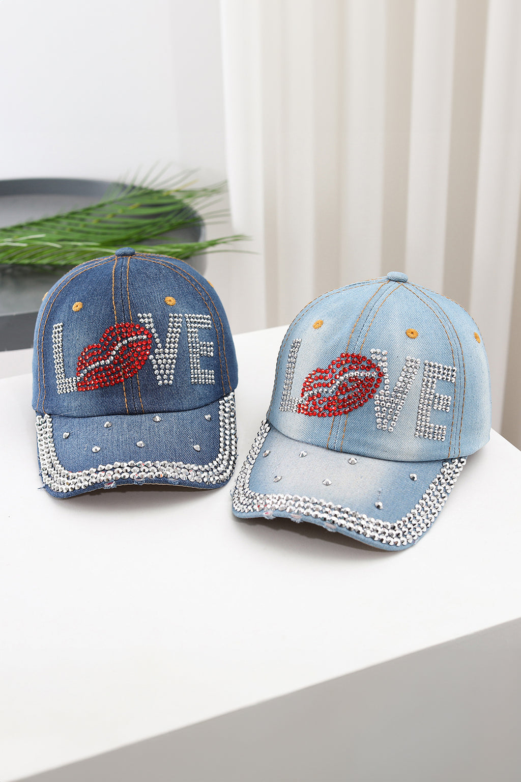 Cappellino Baseball Donna Blu in Denim con Strass LOVE e Labbra