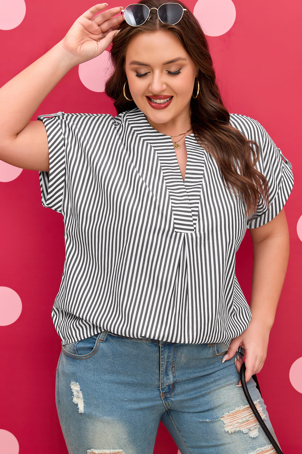 Blusa Donna Plus Size Nera a Righe con Scollo a V e Maniche Dolman Corte