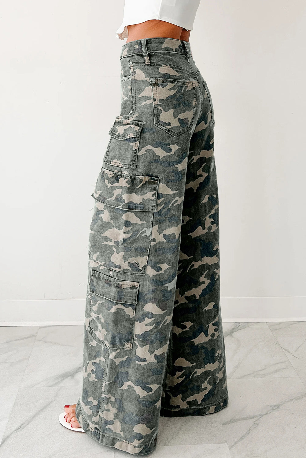 Jeans Donna Verde Camouflage a Gamba Larga con Tasche Cargo