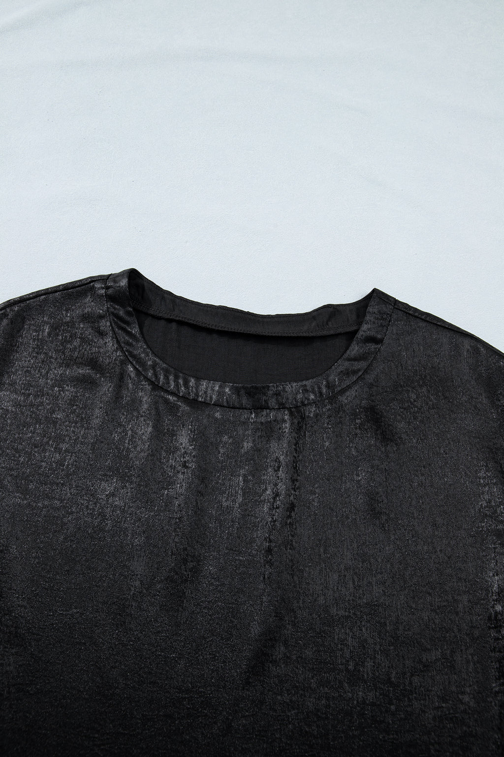 T-Shirt Donna Nera Metallizzata Collo Tondo Maniche a Cappuccio