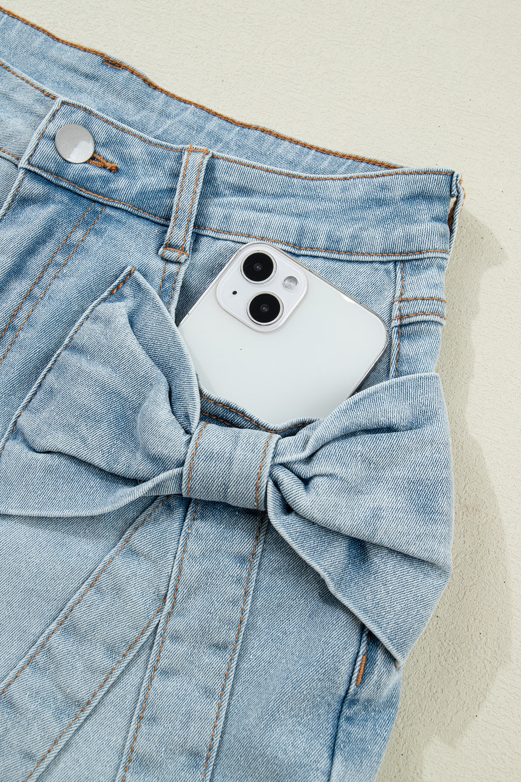 Shorts di Jeans Donna Azzurri con Fiocco Decorativo e Tasche