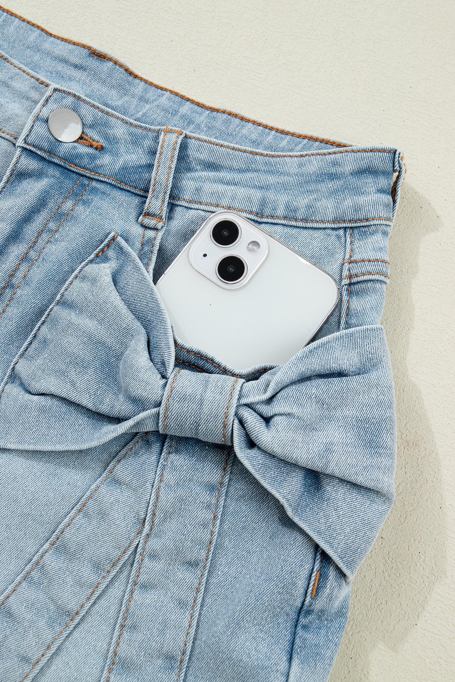 Shorts di Jeans Donna Azzurri con Fiocco Decorativo e Tasche