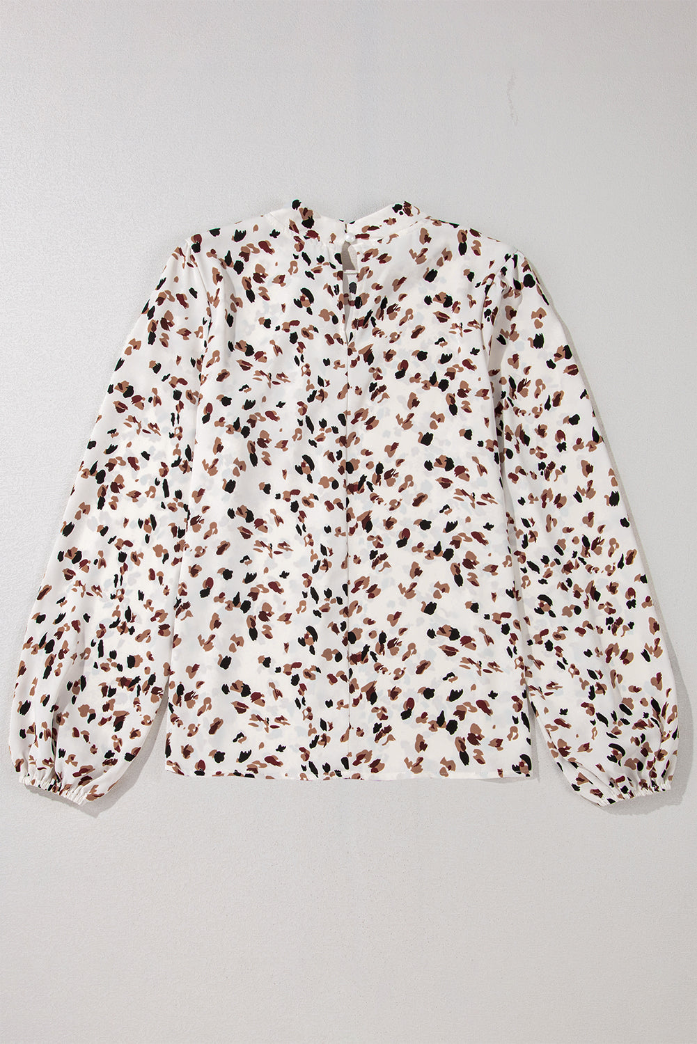 Blusa Donna Bianca con Stampa Leopardata, Maniche a Palloncino e Collo Alto