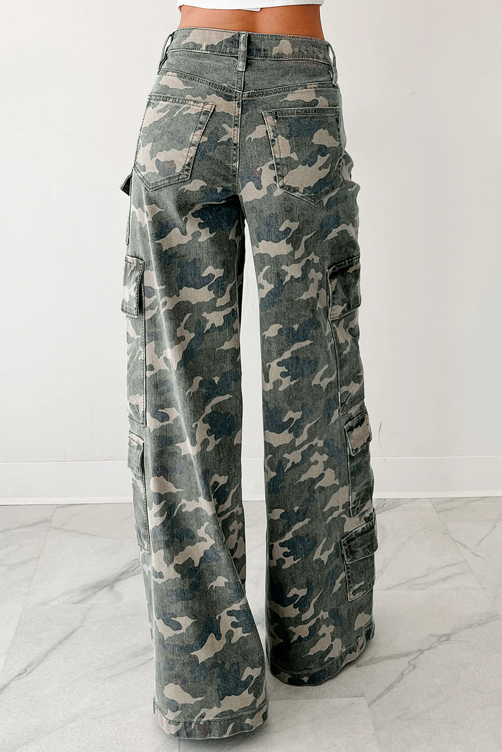 Jeans Donna Verde Camouflage a Gamba Larga con Tasche Cargo