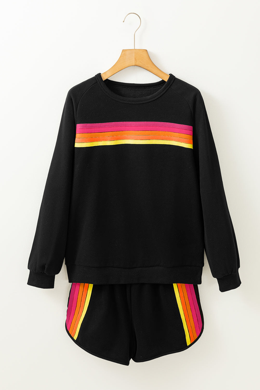 Set 2 Pezzi Donna Nero: Pullover a Righe Colorate con Maniche Lunghe e Shorts