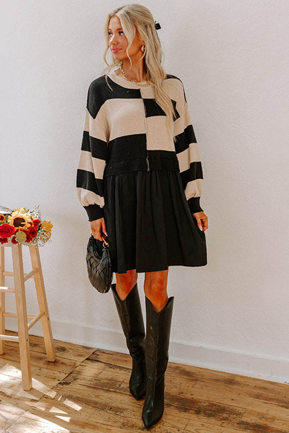 Vestito Maglione Donna Nero a Righe 2 in 1 con Vita Alta e Orlo Asimmetrico