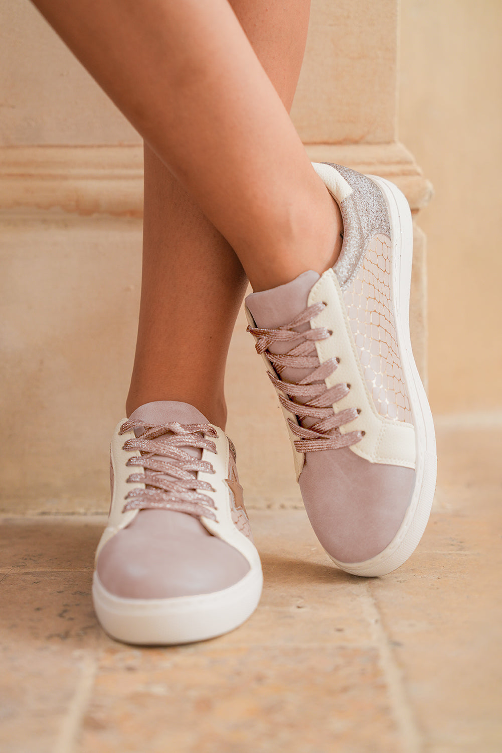 Sneakers Donna Glitter Dorato con Stelle in Ecopelle con Lacci