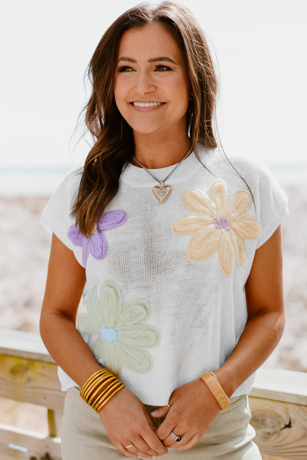 T-Shirt Donna con Patch Floreale a Maglia Girocollo Bianca
