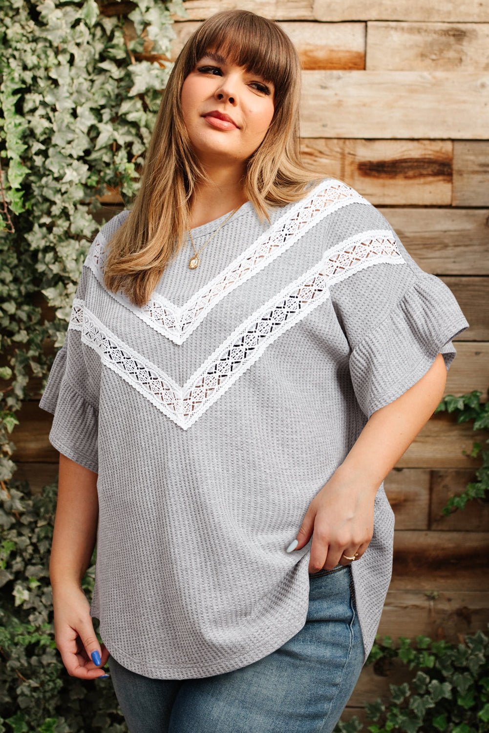 Top Donna Plus Size Grigio Chiaro in Waffle con Pizzo Patchwork e Maniche a Ruche