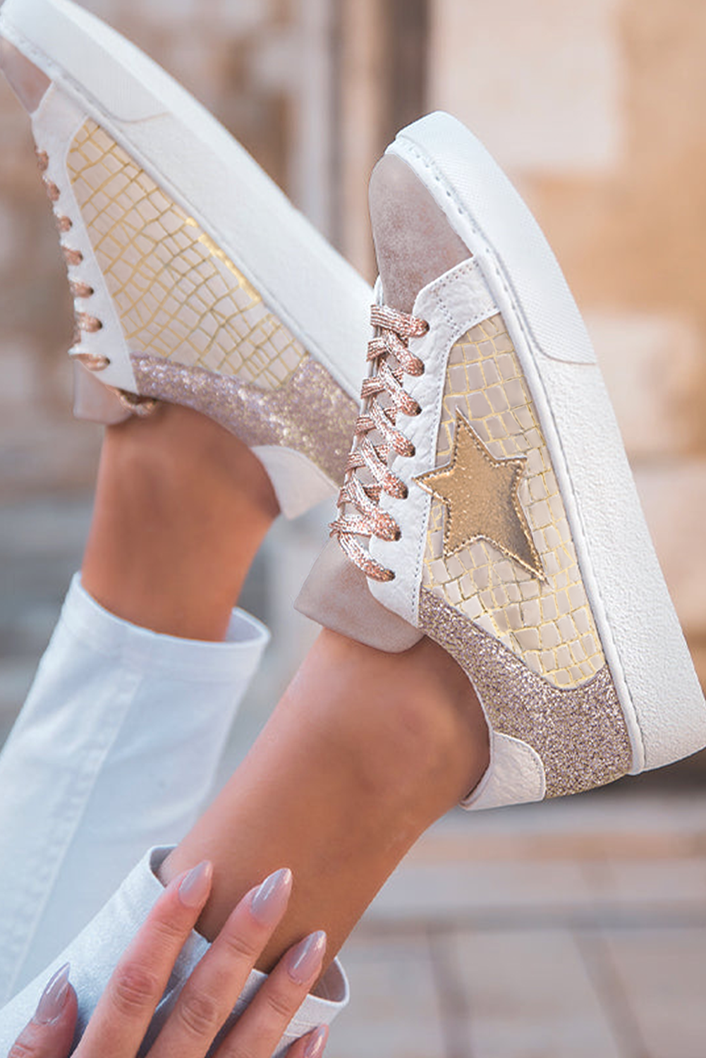 Sneakers Donna Glitter Dorato con Stelle in Ecopelle con Lacci
