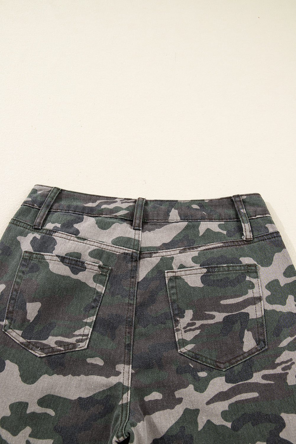 Jeans Donna Verde Camouflage a Gamba Larga con Tasche Cargo