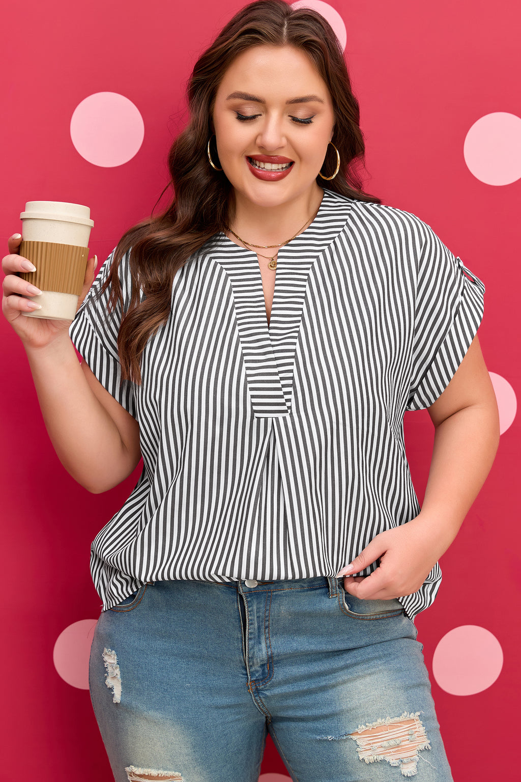 Blusa Donna Plus Size Nera a Righe con Scollo a V e Maniche Dolman Corte