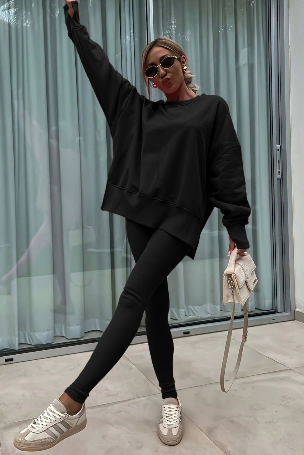 Set 2 Pezzi Donna Nero: Felpa Oversize con Spacco e Leggings a Costine