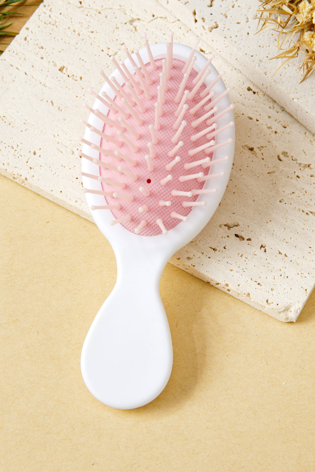 Pettine Massaggiante per Cuoio Capelluto Bianco con Fiocco