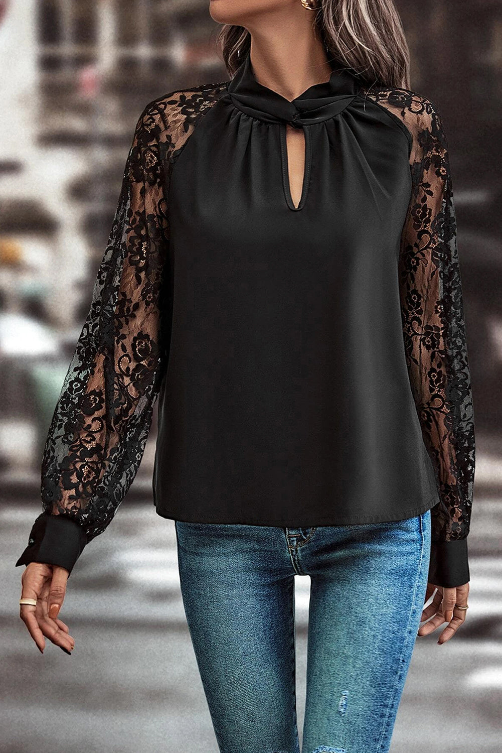 Blusa Donna Nera con Scollo Keyhole Pizzo e Maniche Raglan