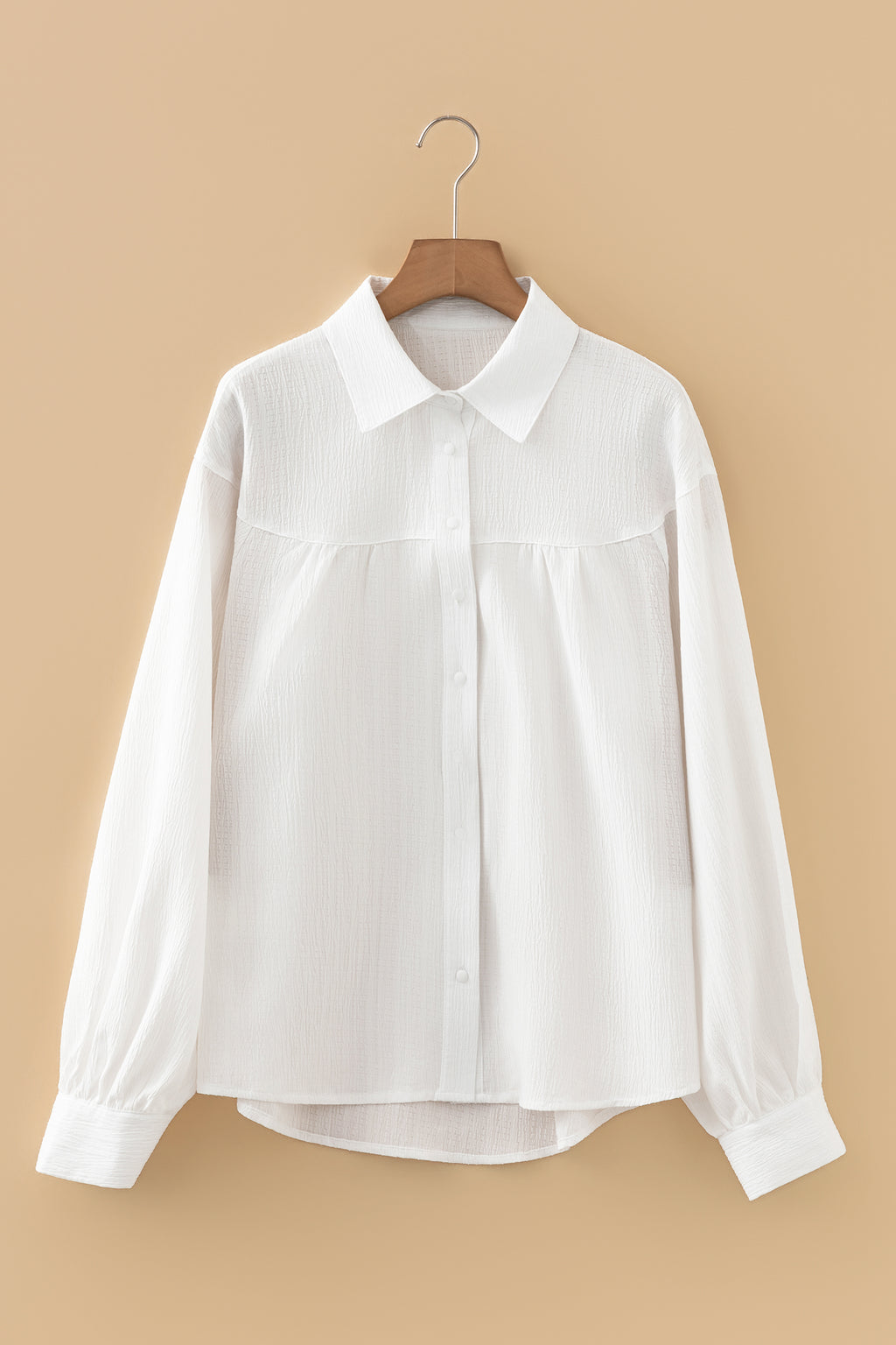 Camicia Donna Bianca Ampia con Texture Arricciata, Maniche a Lanterna e Bottoni